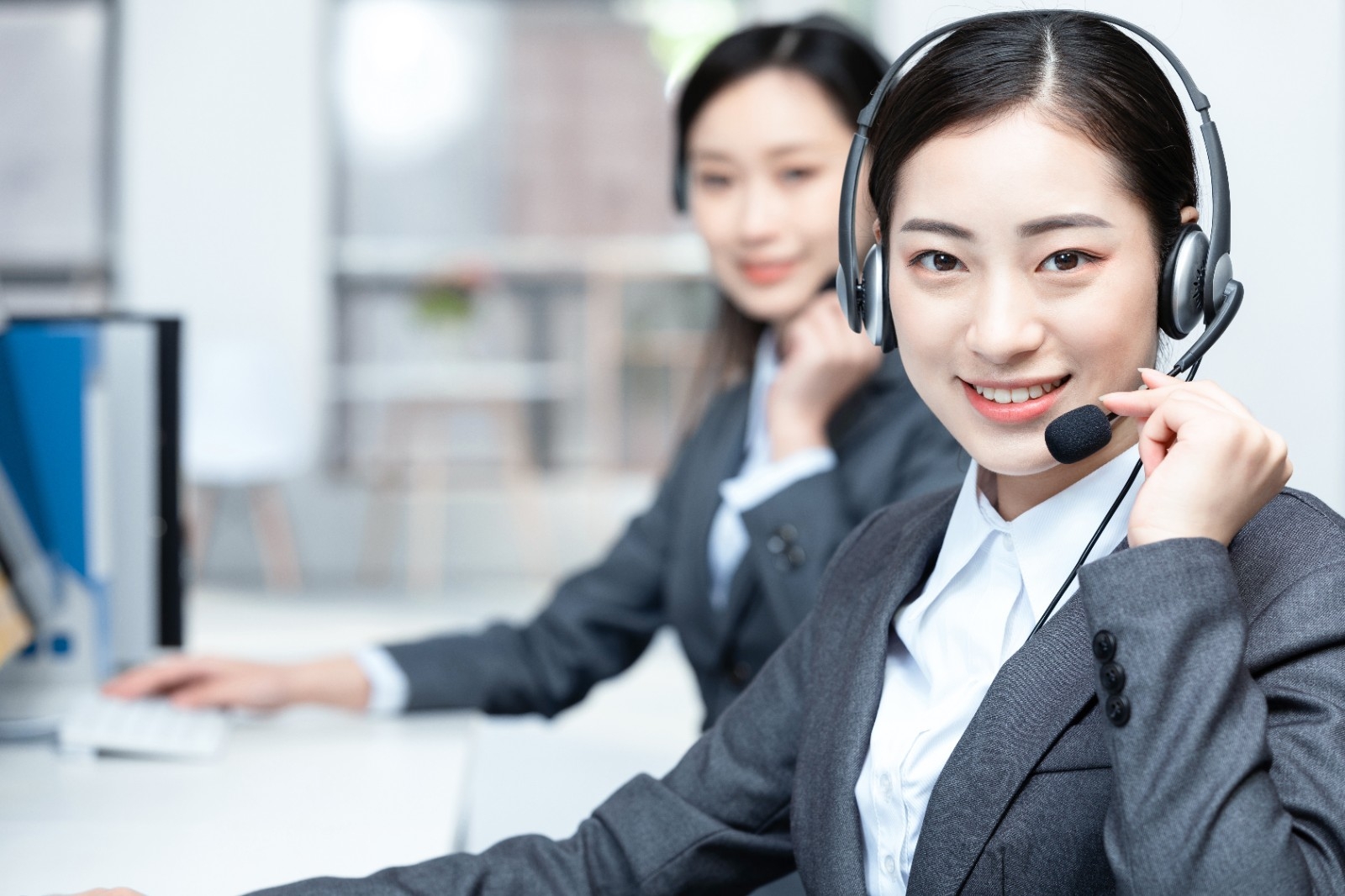 攝圖網(wǎng)_501226945_客服團隊群體（企業(yè)商用）.jpg